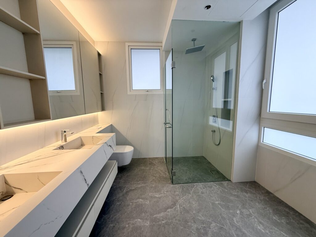 Brand New 3.5 + M Storey Corner-T @ Jalan Baiduri, Corner Terrace in Singapore