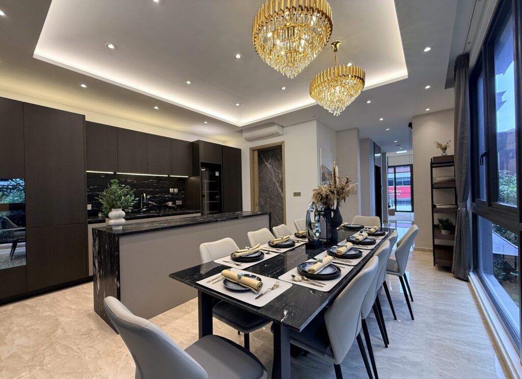 Brand New 3.5 + M Storey Semi-D @ Orchard, Semi-Detached in Singapore